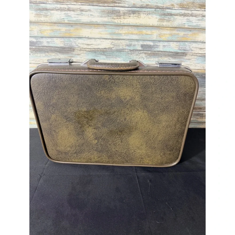 Invicta Briefcase Large Brown Excellent Vintage Hardshell Attaché Case with Keys